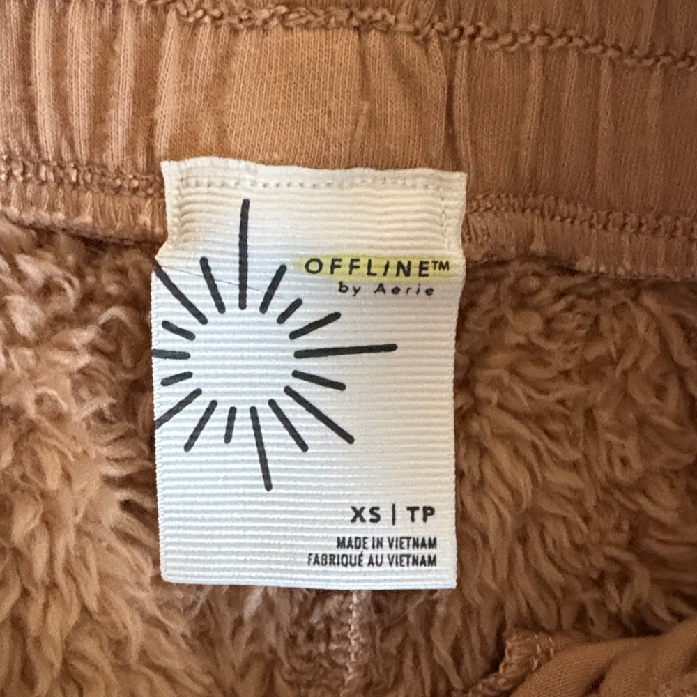 aerie Brown Sherpa Women's Joggers - Picture 2 of 4